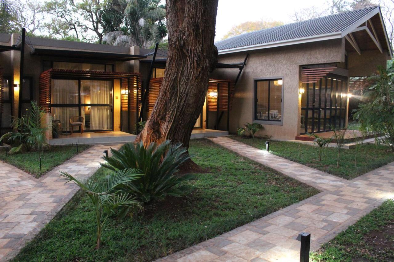 Sandalwood Lodge Harare Esterno foto